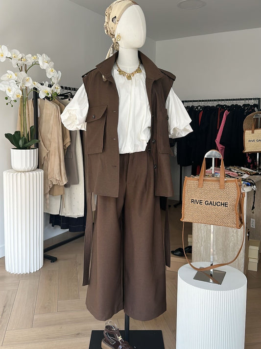 Pantalón Ancho Elegancia Minimalista