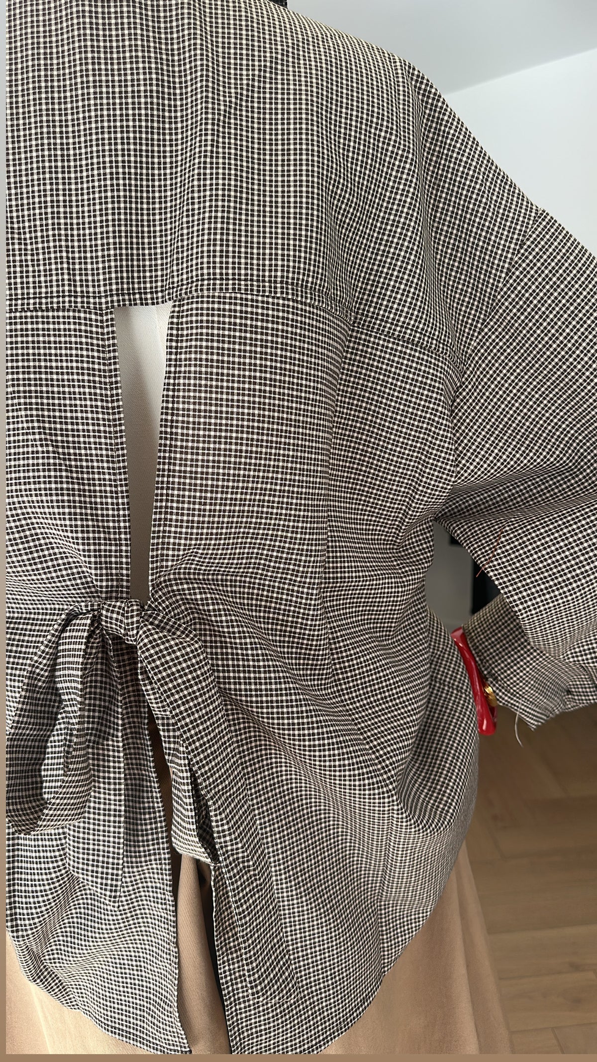 Chemise à carreaux noeud