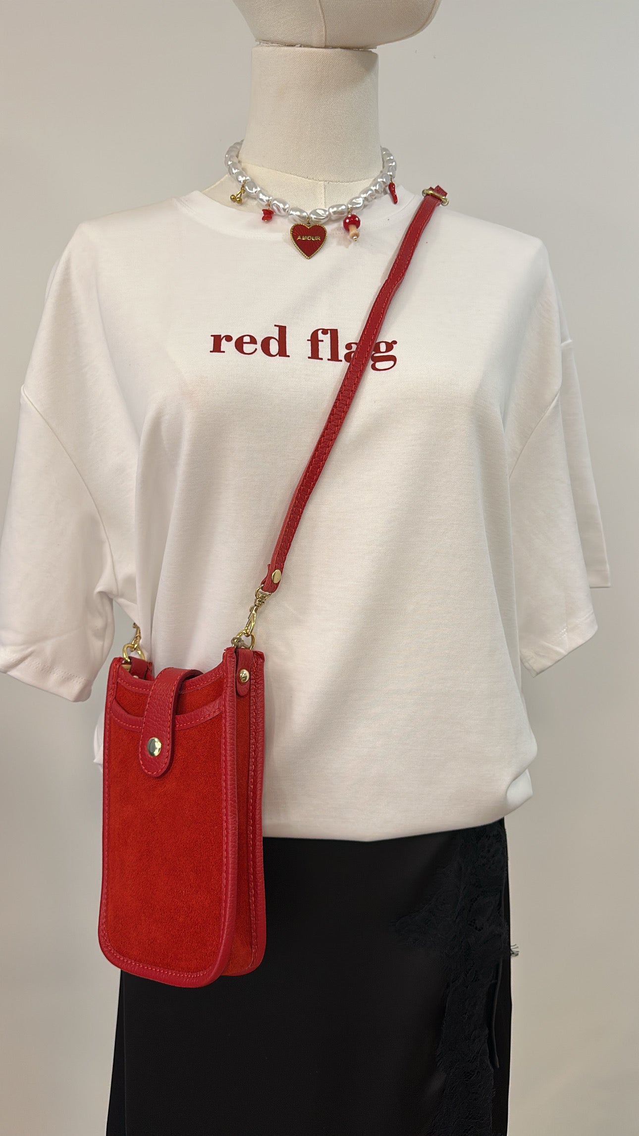 T-shirt red flag