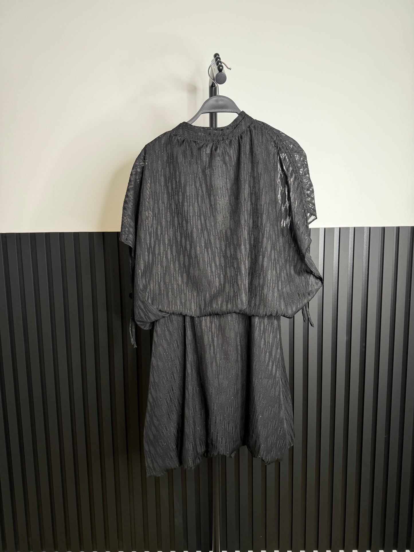 Halter-neck dress
