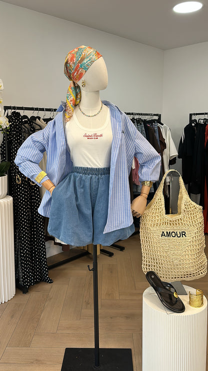 Short denim skirt