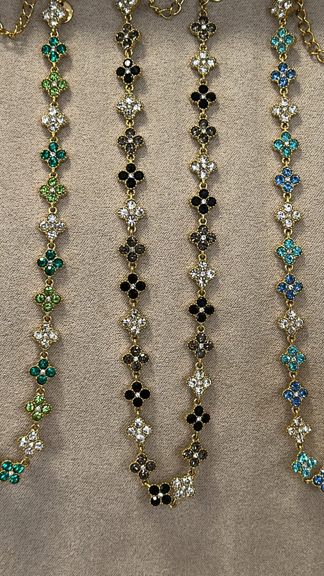 Collares de trébol