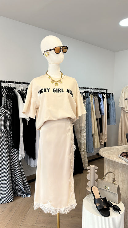 T-shirt lucky girl aura