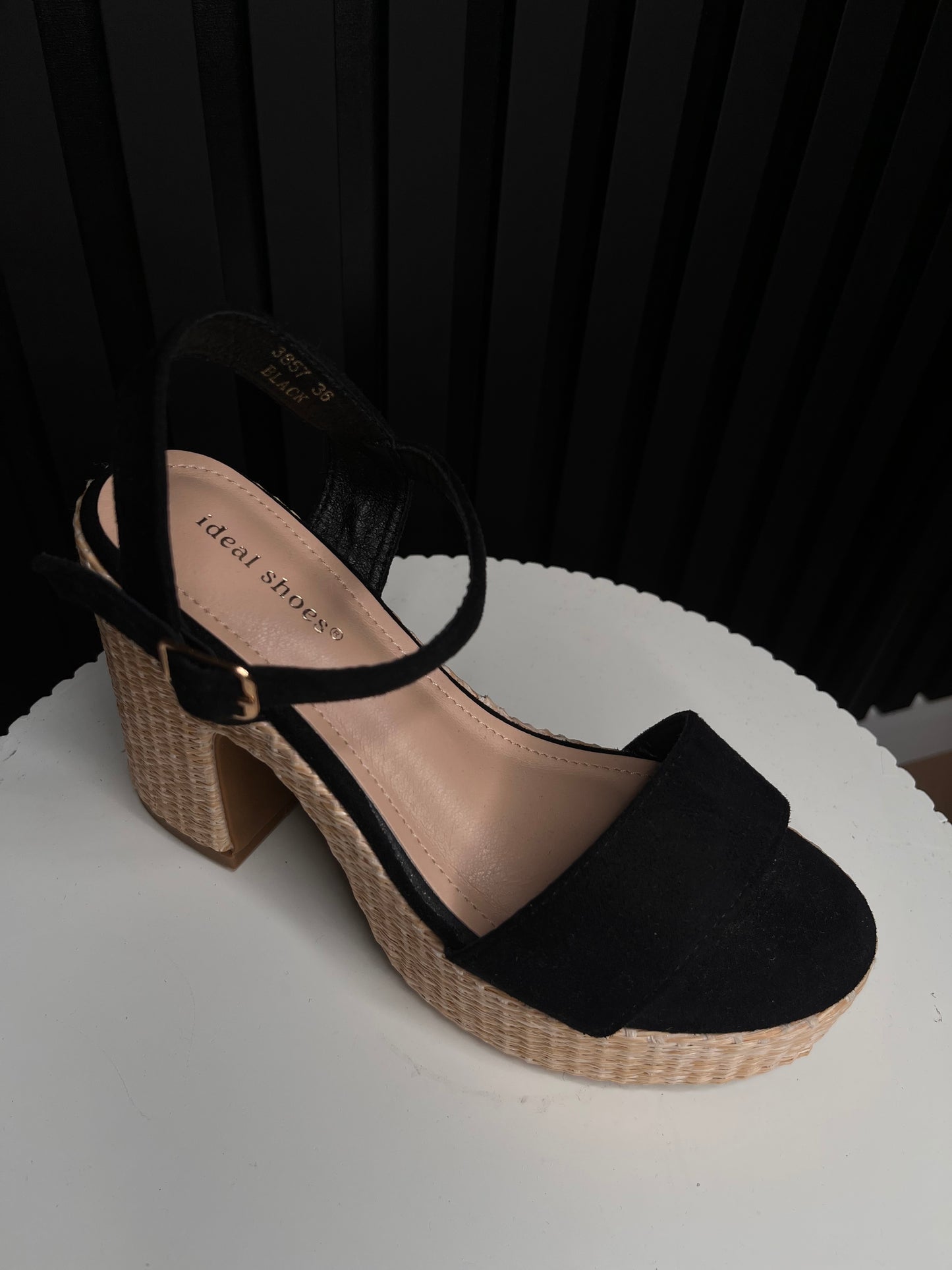 Wedge sandals
